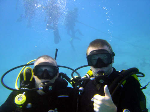 Thumbs up from divers