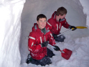 Nordic Challenge/Kyran Young and Alex Schranz at the early stages of a snowhole
