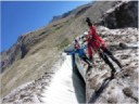 BES - Himalaya/Trekking past crevasses on the glacier