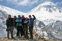 BSDMRE/Trek Team 5 assemble in front of Mount Dhaulagiri at the top of French Pass.  L to R: Mne Aaron Cath, CPO Colin Reynolds, Lt Emma Charters, WO1 Derek Scott, LH Sue Bell and Mne Oliver Wardman